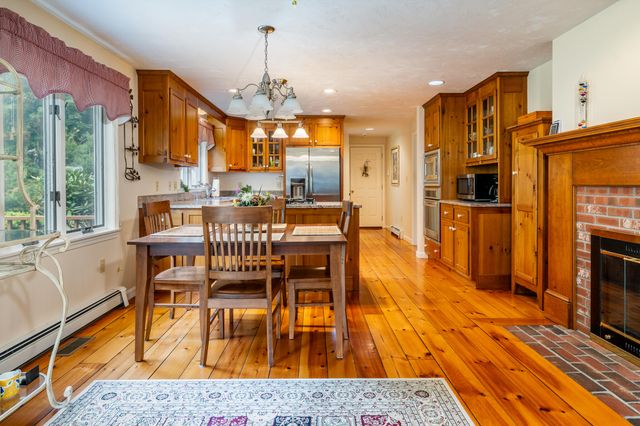 19 Elmcroft Way, Yarmouth Port, MA 02675