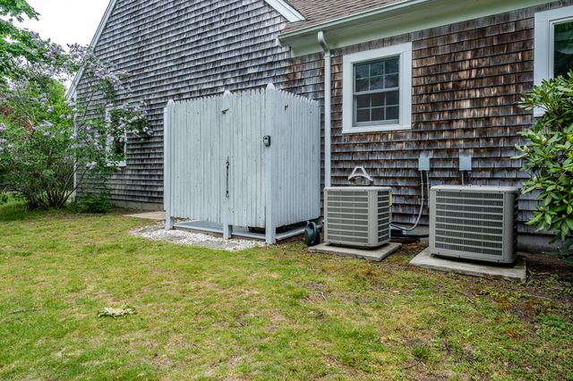 19 Elmcroft Way, Yarmouth Port, MA 02675