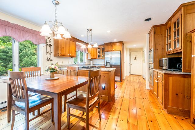 19 Elmcroft Way, Yarmouth Port, MA 02675