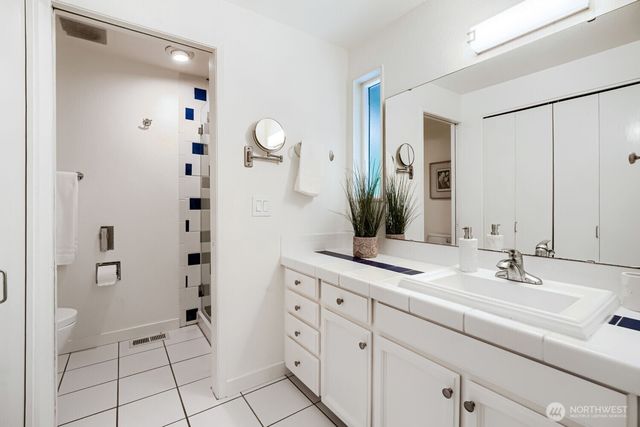 15301 SE 48th Drive, Bellevue, WA 98006