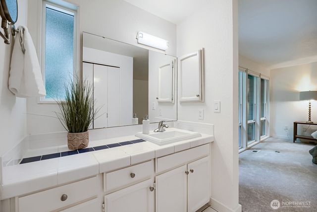 15301 SE 48th Drive, Bellevue, WA 98006