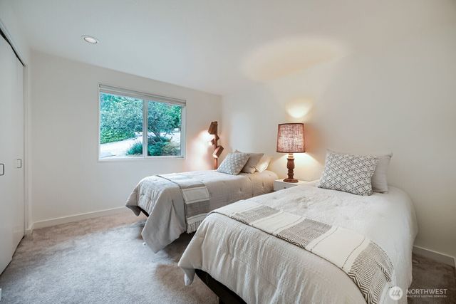 15301 SE 48th Drive, Bellevue, WA 98006