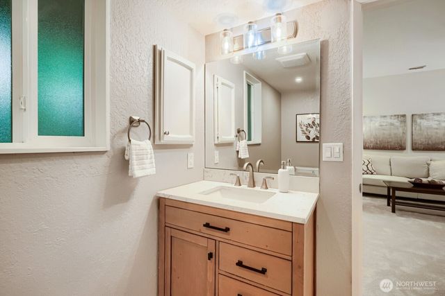 15301 SE 48th Drive, Bellevue, WA 98006