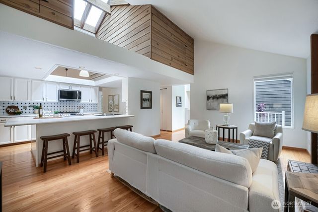 15301 SE 48th Drive, Bellevue, WA 98006