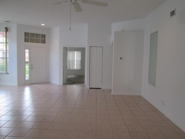 2866 Waters Edge Circle, Greenacres, FL 33413