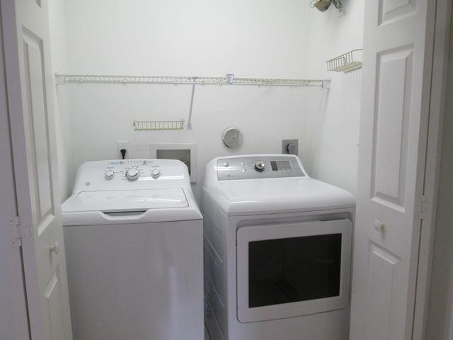 2866 Waters Edge Circle, Greenacres, FL 33413