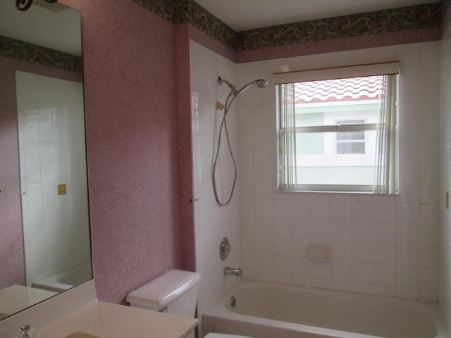 2866 Waters Edge Circle, Greenacres, FL 33413