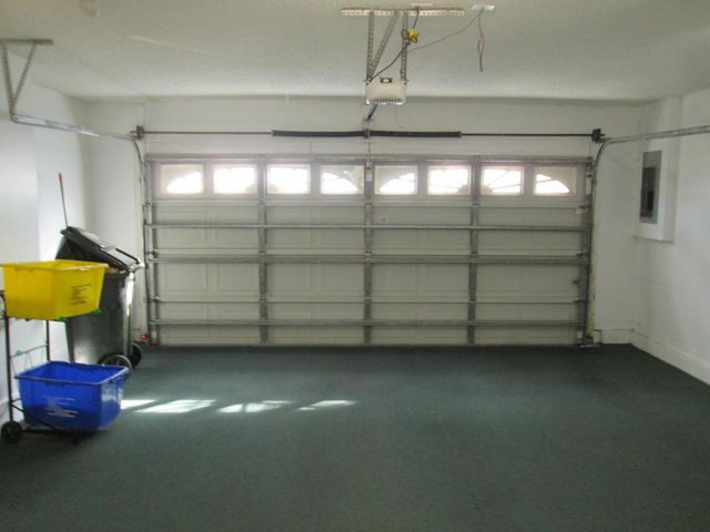 2866 Waters Edge Circle, Greenacres, FL 33413