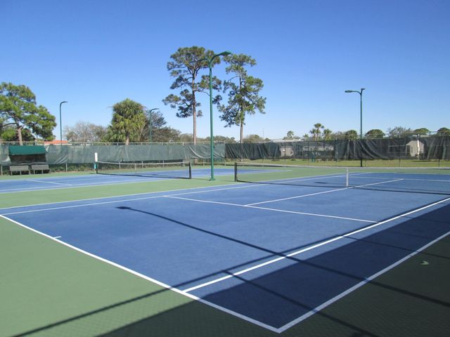 2866 Waters Edge Circle, Greenacres, FL 33413