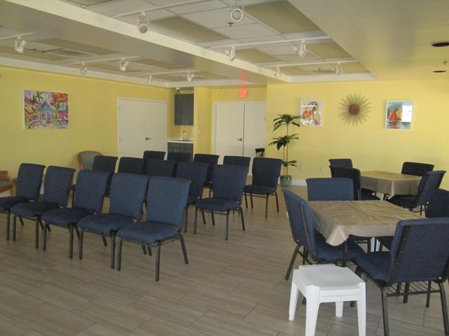 2866 Waters Edge Circle, Greenacres, FL 33413