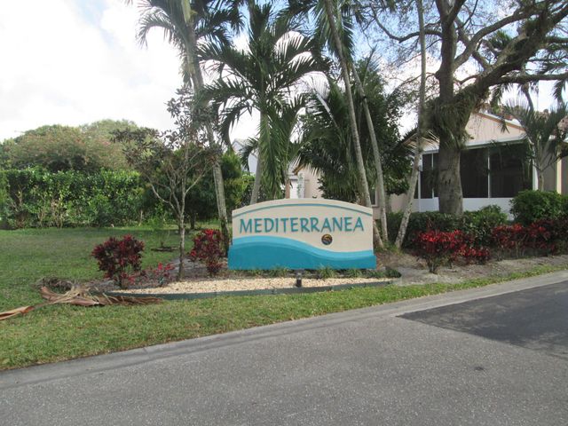 2866 Waters Edge Circle, Greenacres, FL 33413