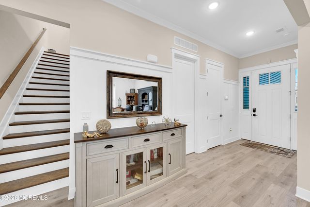 49 Pasture Drive, Farmingdale, NJ 07727