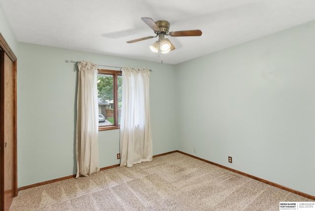 715 S 212th Street, Elkhorn, NE 68022