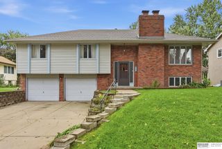 715 S 212th Street, Elkhorn, NE 68022