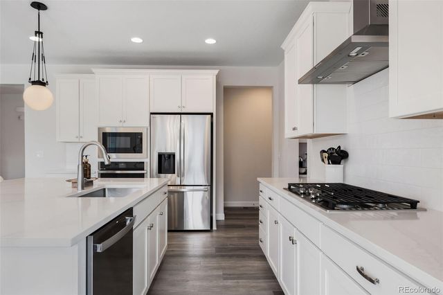 8927 Swan River Street, Littleton, CO 80125