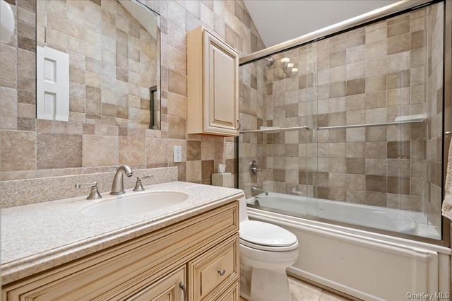 29 Acme Avenue, Bethpage, NY 11714