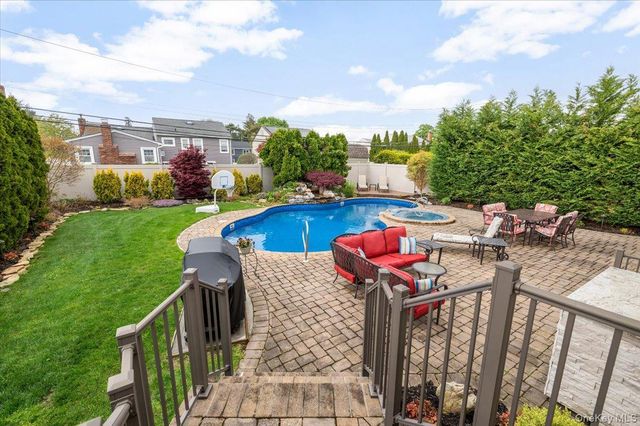 29 Acme Avenue, Bethpage, NY 11714