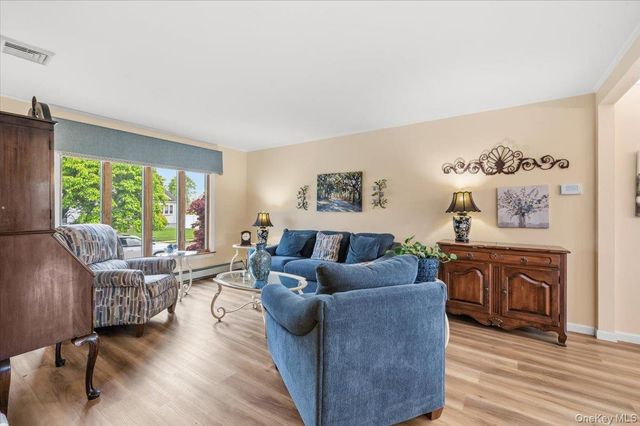 29 Acme Avenue, Bethpage, NY 11714