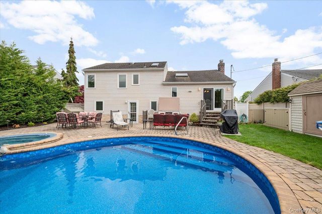 29 Acme Avenue, Bethpage, NY 11714