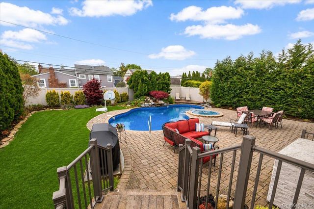 29 Acme Avenue, Bethpage, NY 11714
