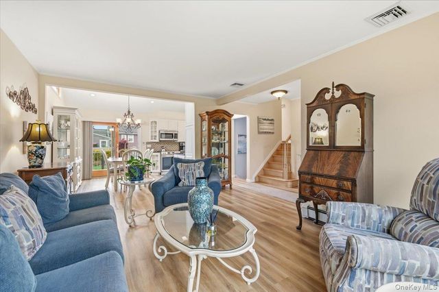 29 Acme Avenue, Bethpage, NY 11714