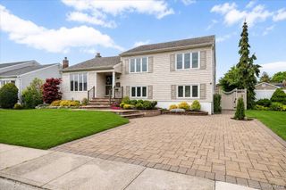 29 Acme Avenue, Bethpage, NY 11714