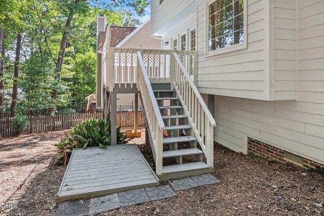 203 Silvercliff Trail, Cary, NC 27513