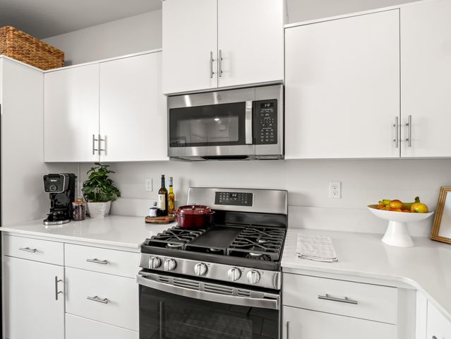 2003 N Hammel Lane, Clovis, CA 93619