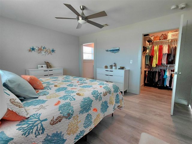 805 Nelson Avenue, Port Bolivar, TX 77650