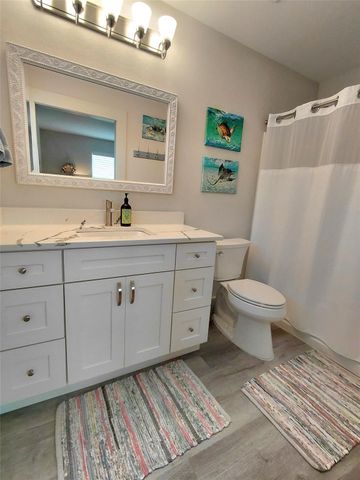 805 Nelson Avenue, Port Bolivar, TX 77650