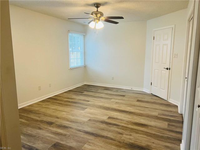 1060 Wasserman DR, Virginia Beach, VA 23454