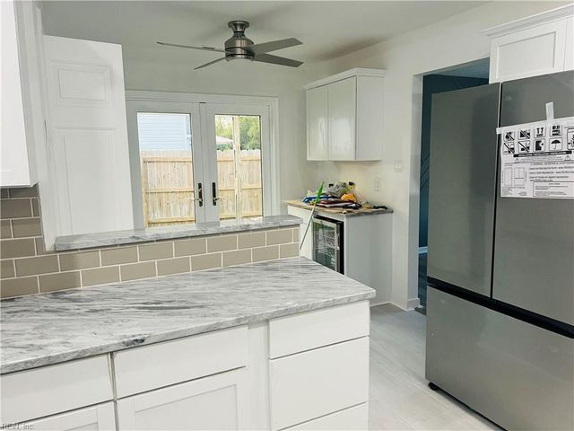 1060 Wasserman DR, Virginia Beach, VA 23454