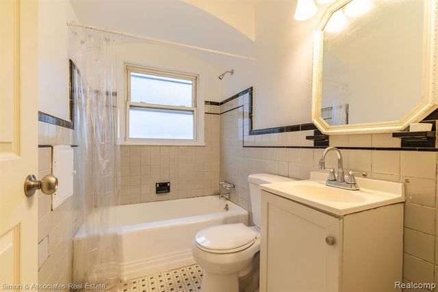 9012 Pierson Street, Detroit, MI 48228