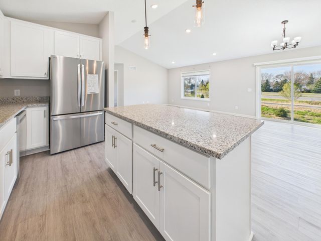 17775 Empire Trail, Lakeville, MN 55044