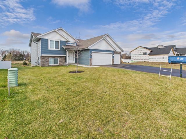 17775 Empire Trail, Lakeville, MN 55044