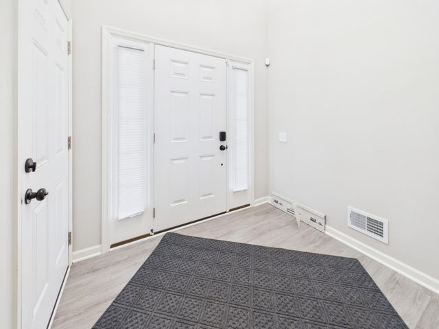 17775 Empire Trail, Lakeville, MN 55044