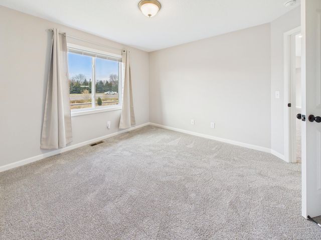 17775 Empire Trail, Lakeville, MN 55044