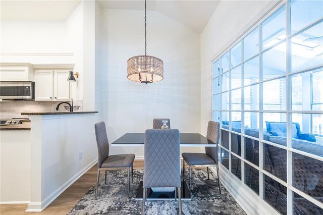 105 River Terrace Point, Roswell, GA 30076