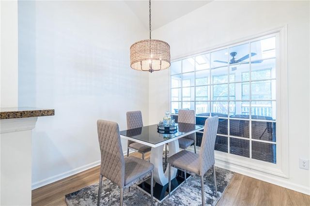 105 River Terrace Point, Roswell, GA 30076