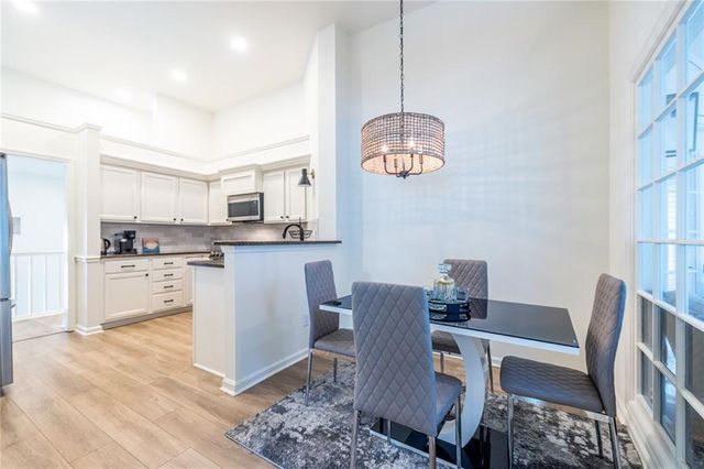 105 River Terrace Point, Roswell, GA 30076