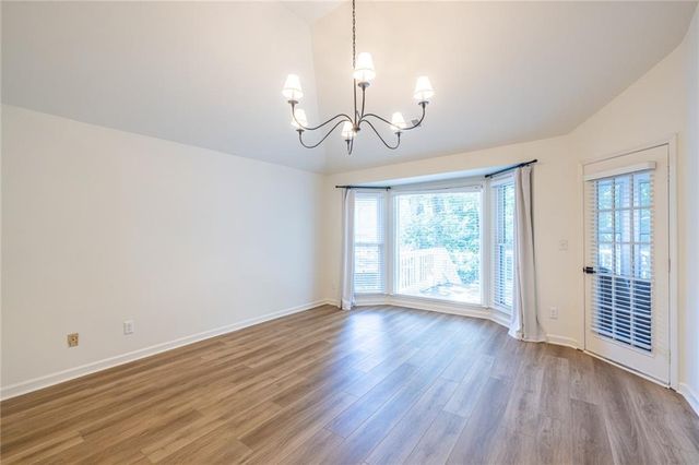 105 River Terrace Point, Roswell, GA 30076