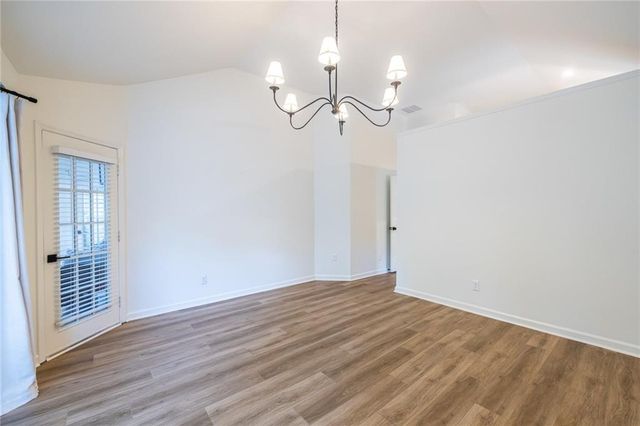 105 River Terrace Point, Roswell, GA 30076