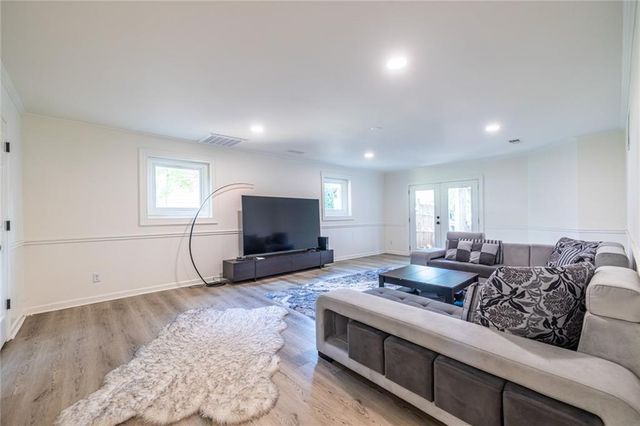 105 River Terrace Point, Roswell, GA 30076