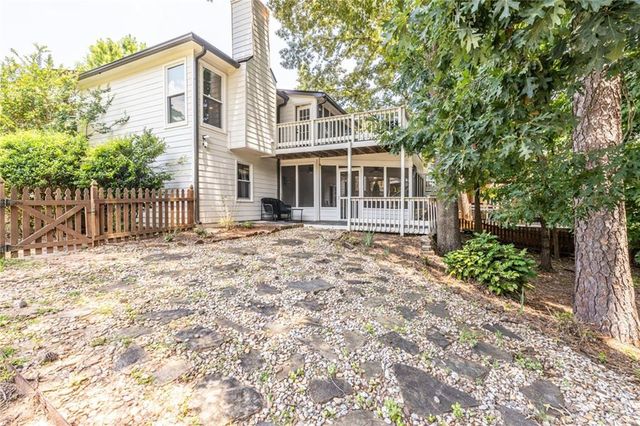 105 River Terrace Point, Roswell, GA 30076