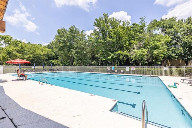 105 River Terrace Point, Roswell, GA 30076