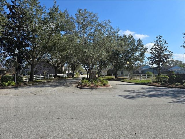 252 SADDLE RIDGE DRIVE, Davenport, FL 33896