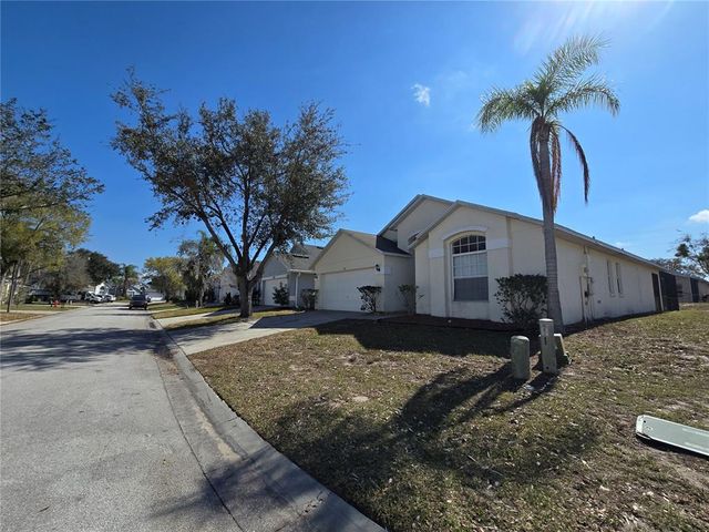 252 SADDLE RIDGE DRIVE, Davenport, FL 33896
