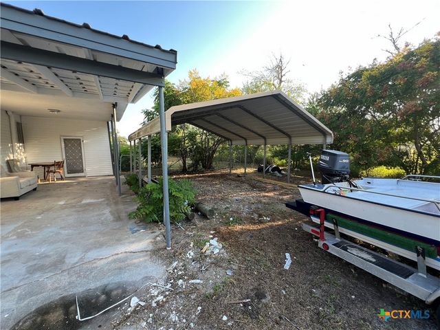 1009 Oak Street, Refugio, TX 78377