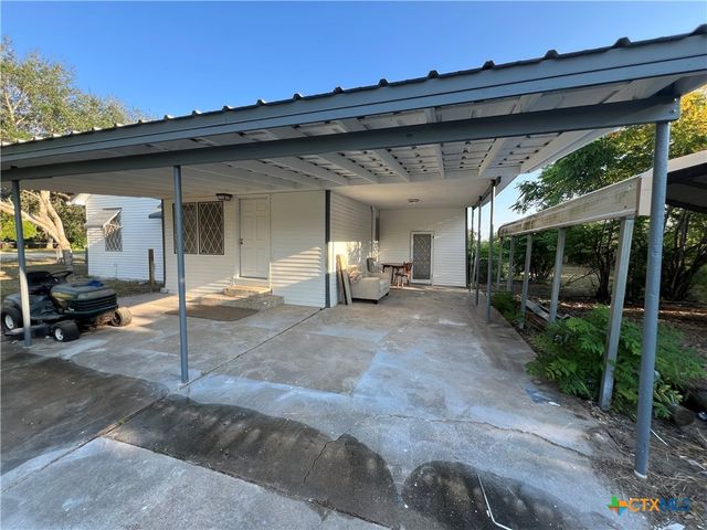 1009 Oak Street, Refugio, TX 78377