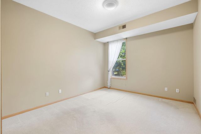 8500 Franlo Road 205, Eden Prairie, MN 55344